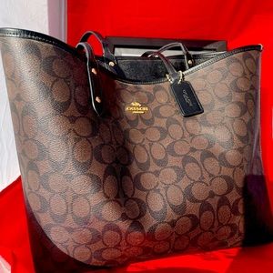 Large Coach Tote Monogram